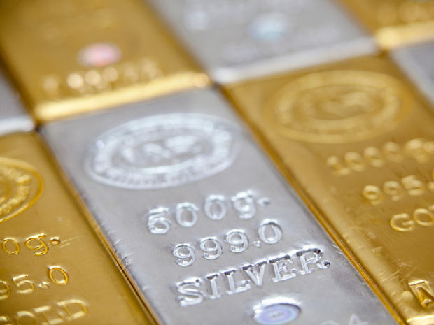 <strong>The Gold to Silver Ratio Explained: A Guide for Investors</strong>